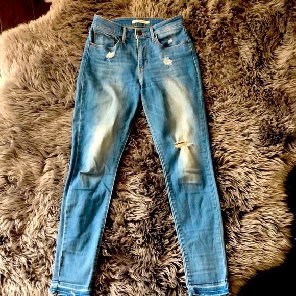 Levi skinny - Picture 1 of 4